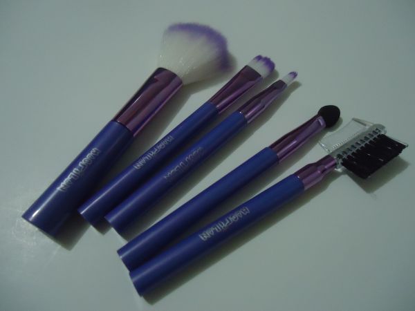 001MAC - Conj. Macrilan de Cinco Pincéis sem Estampa