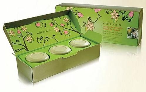 060AVN - Estojo Naturals Flor de Lima e Verbena Avon