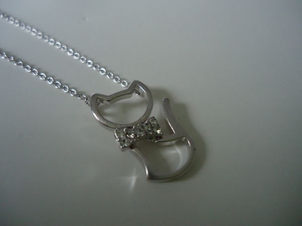 015BIJ - Corrente Gatinho Prateado Fosco com Strass